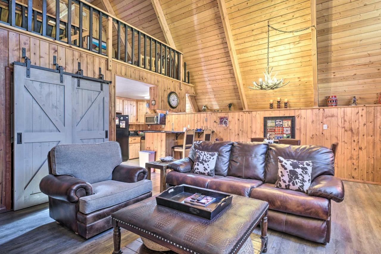 Ski-Inandski-Out Red River Cabin With Mtn Views! エクステリア 写真