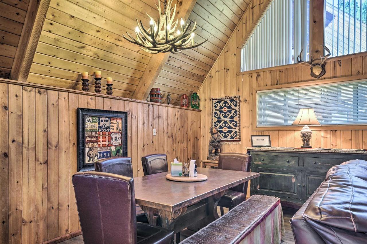 Ski-Inandski-Out Red River Cabin With Mtn Views! エクステリア 写真