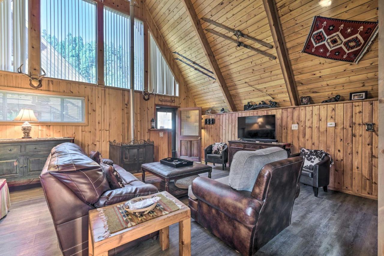 Ski-Inandski-Out Red River Cabin With Mtn Views! エクステリア 写真