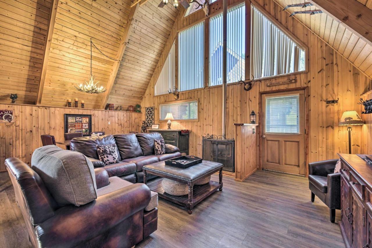 Ski-Inandski-Out Red River Cabin With Mtn Views! エクステリア 写真