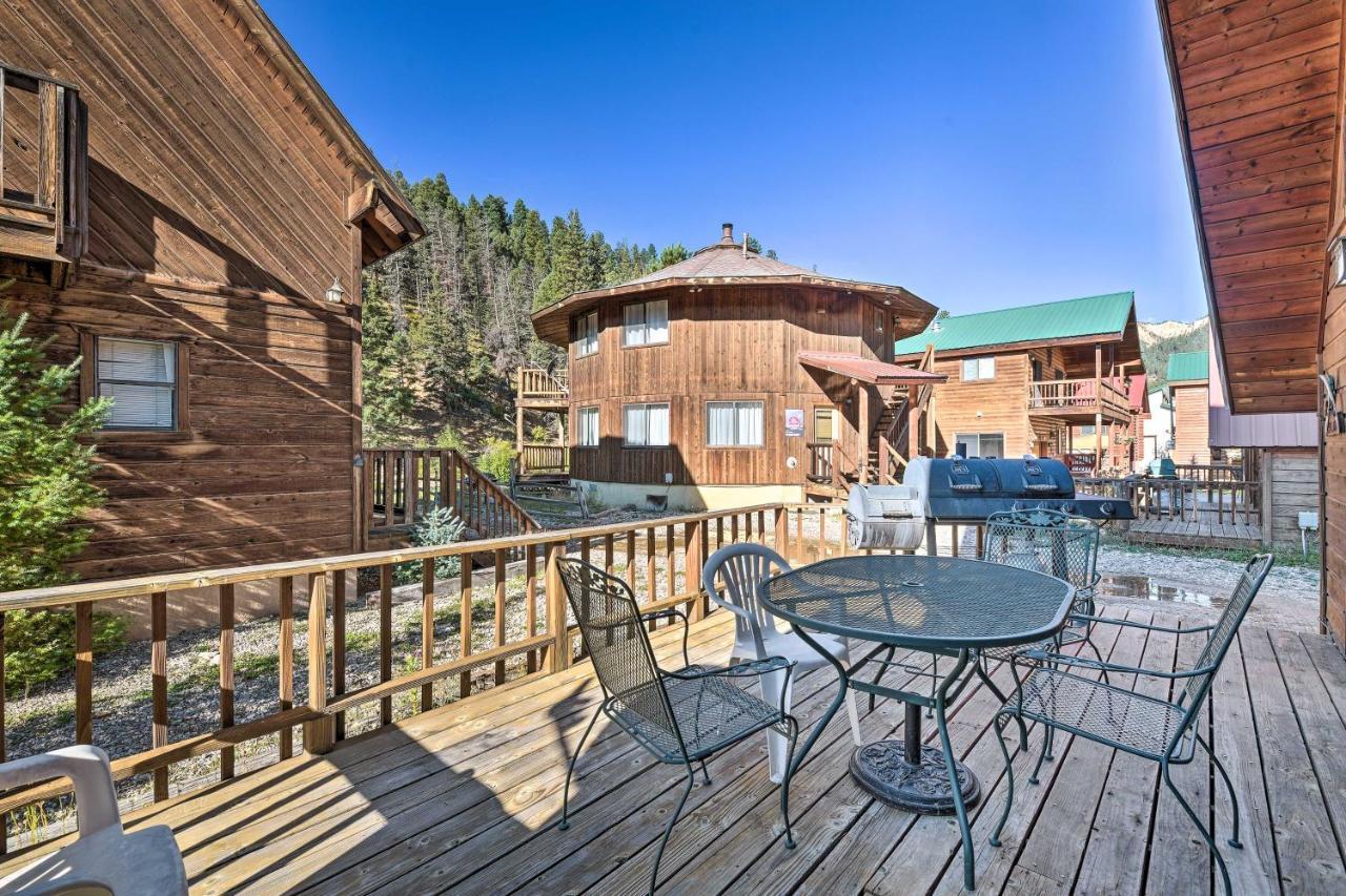 Ski-Inandski-Out Red River Cabin With Mtn Views! エクステリア 写真